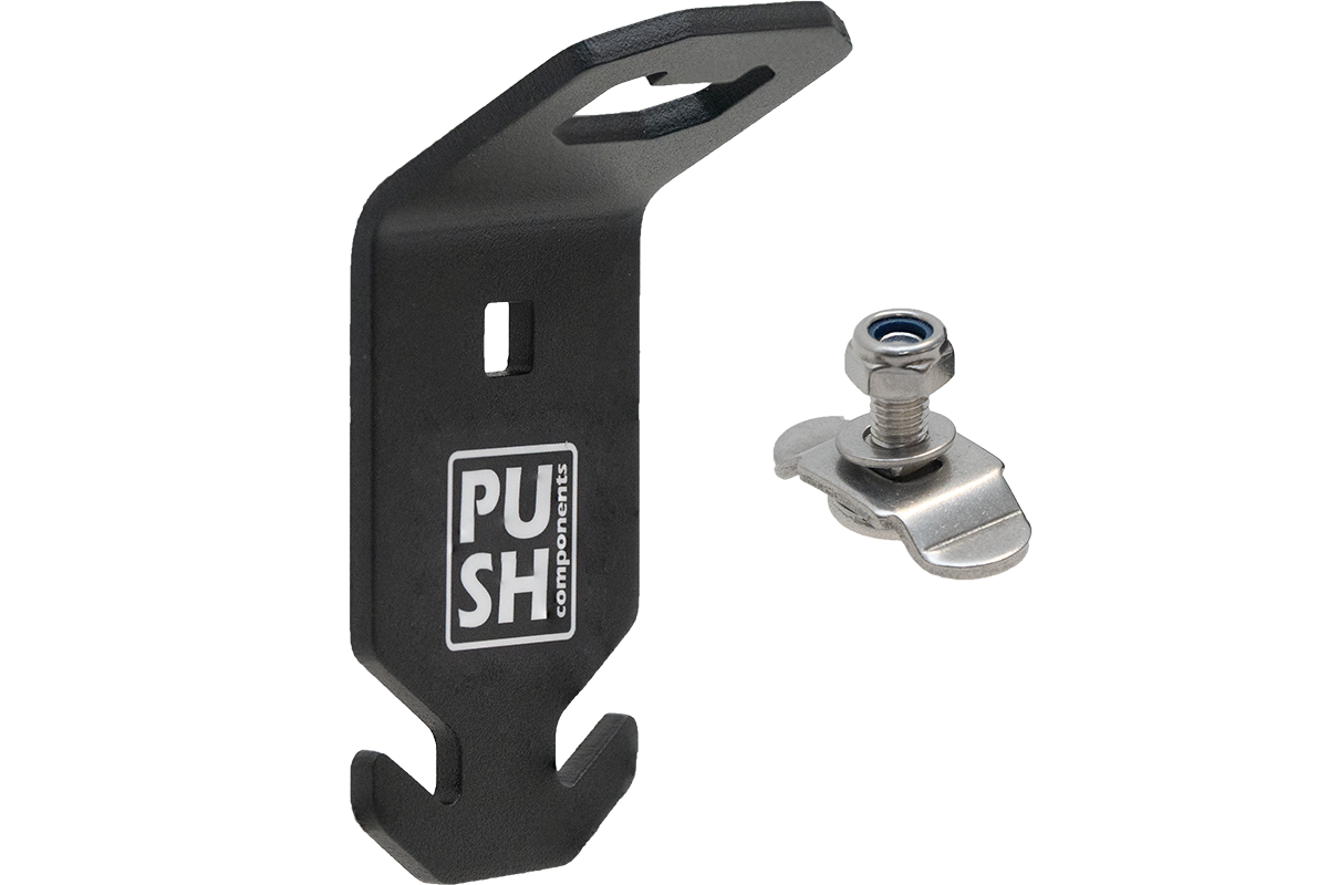 This picture shows the product PUSHrack bottle opener called BLOP, with which you can not only open your bottle but also hang a bin bag on the hook provided on the bottle opener.