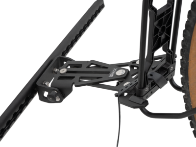 PUSHrack Adapter Gepäckträger mit montiertem Fahrrad mit Gepäckträger an Airlineschiene